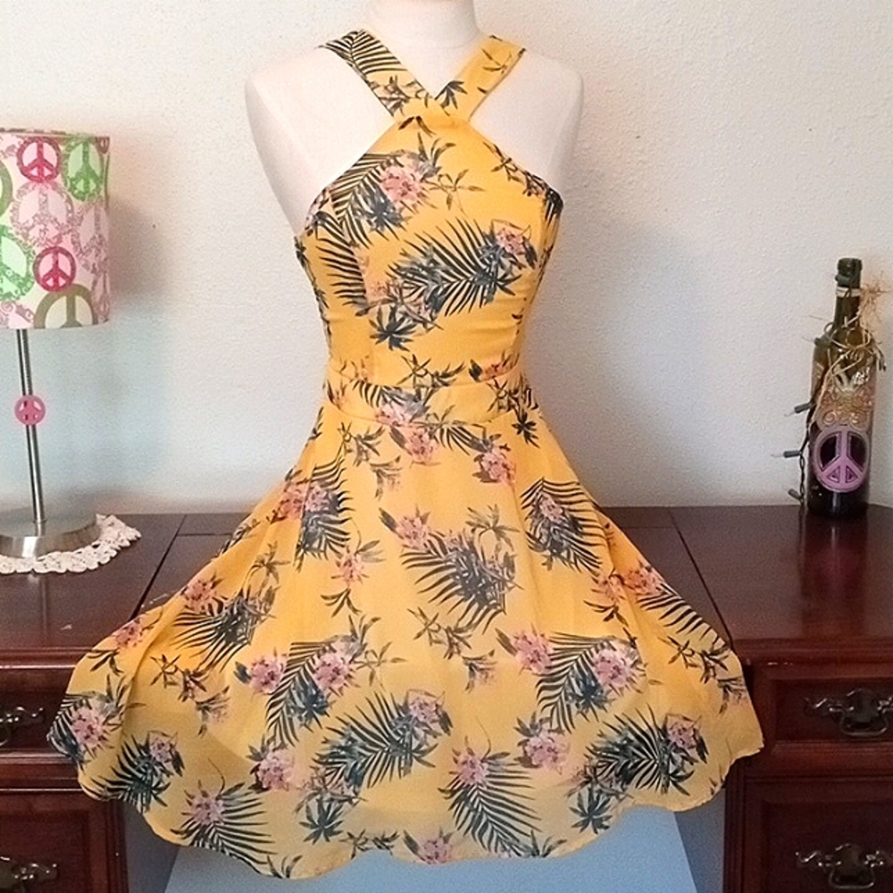 106 Charlotte Russe Pink Salmon and Green Floral Pattern on Yellow Dress Sz S